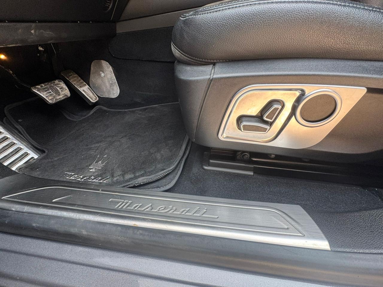 Maserati Levante Maserati Levante 3.0TDI 250CV NO SUPERBOLLO