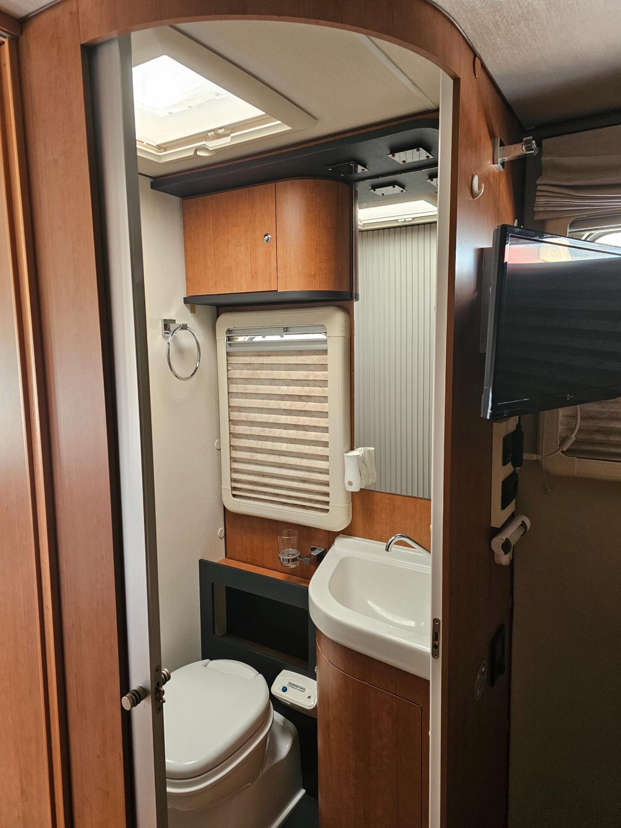 Arca Motorhome 3.0 Diesel 180CV.Nuov.o.2014