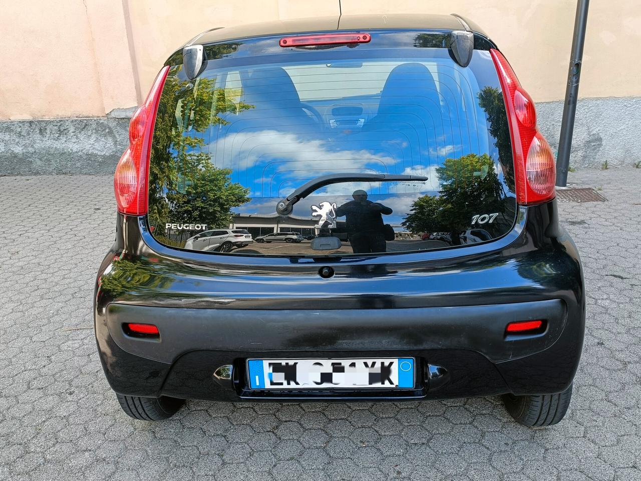 Peugeot 107 1.0 68CV 5p. Sweet Years