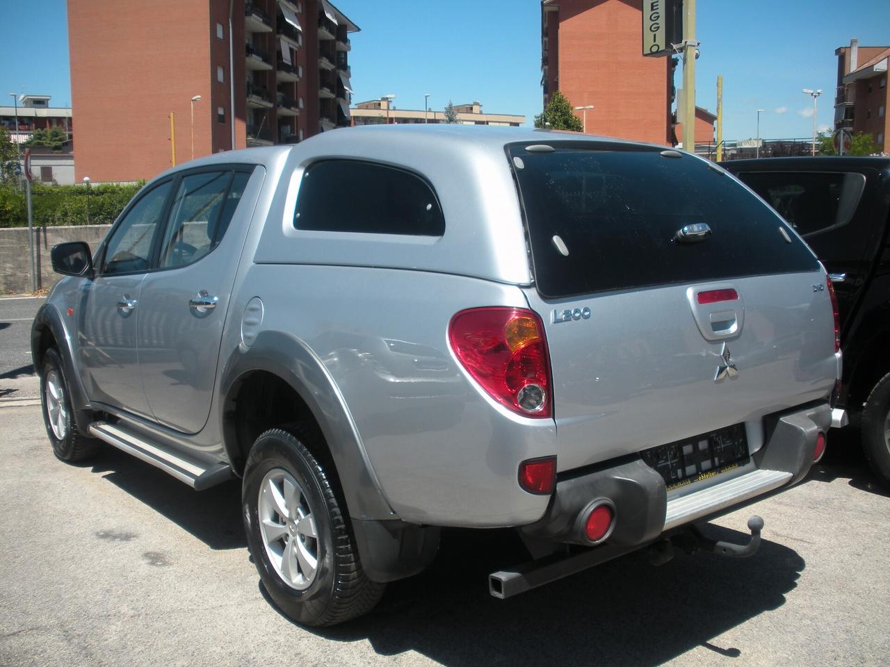 Mitsubishi L200 2.5 DI-D/136CV Double Cab Intense ''SEA''