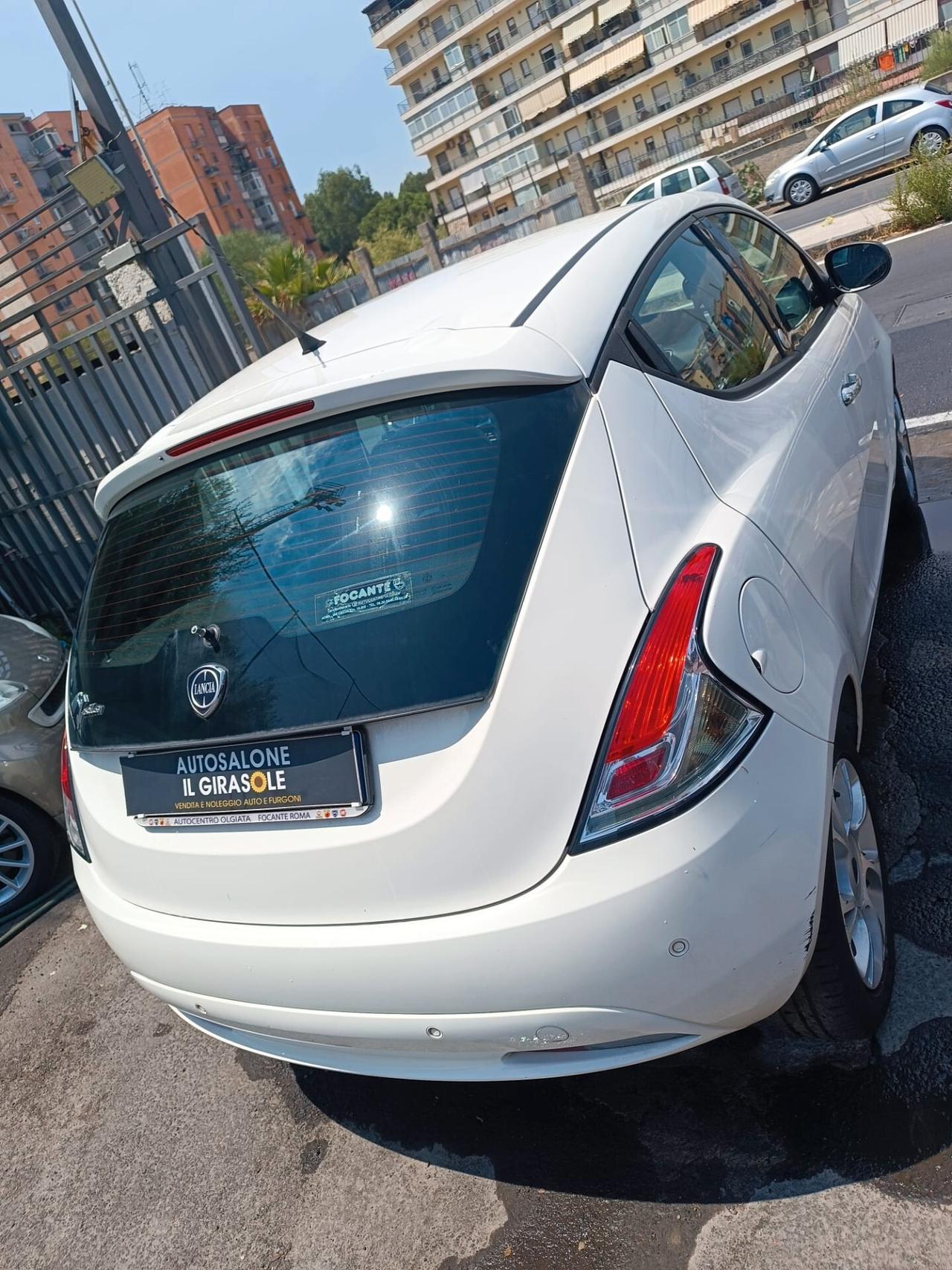 Lancia Ypsilon 1.2 69 CV 5 porte GPL Ecochic Gold