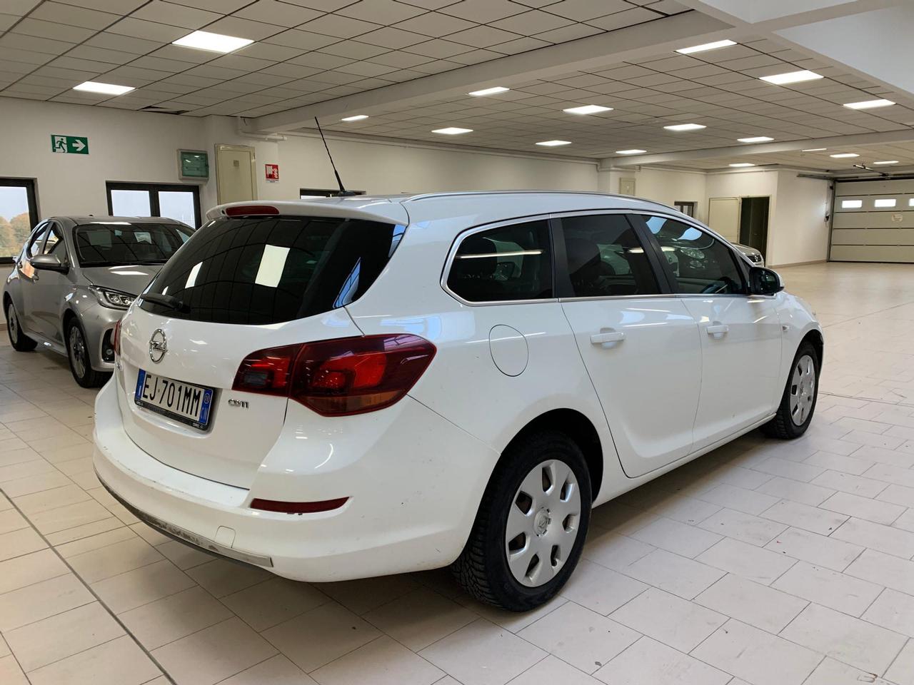 Opel Astra Sports Tourer 1.7 cdti Cosmo 125cv
