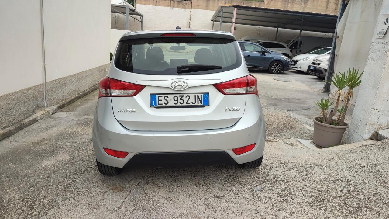 Hyundai iX20 1.4 90 CV APP MODE