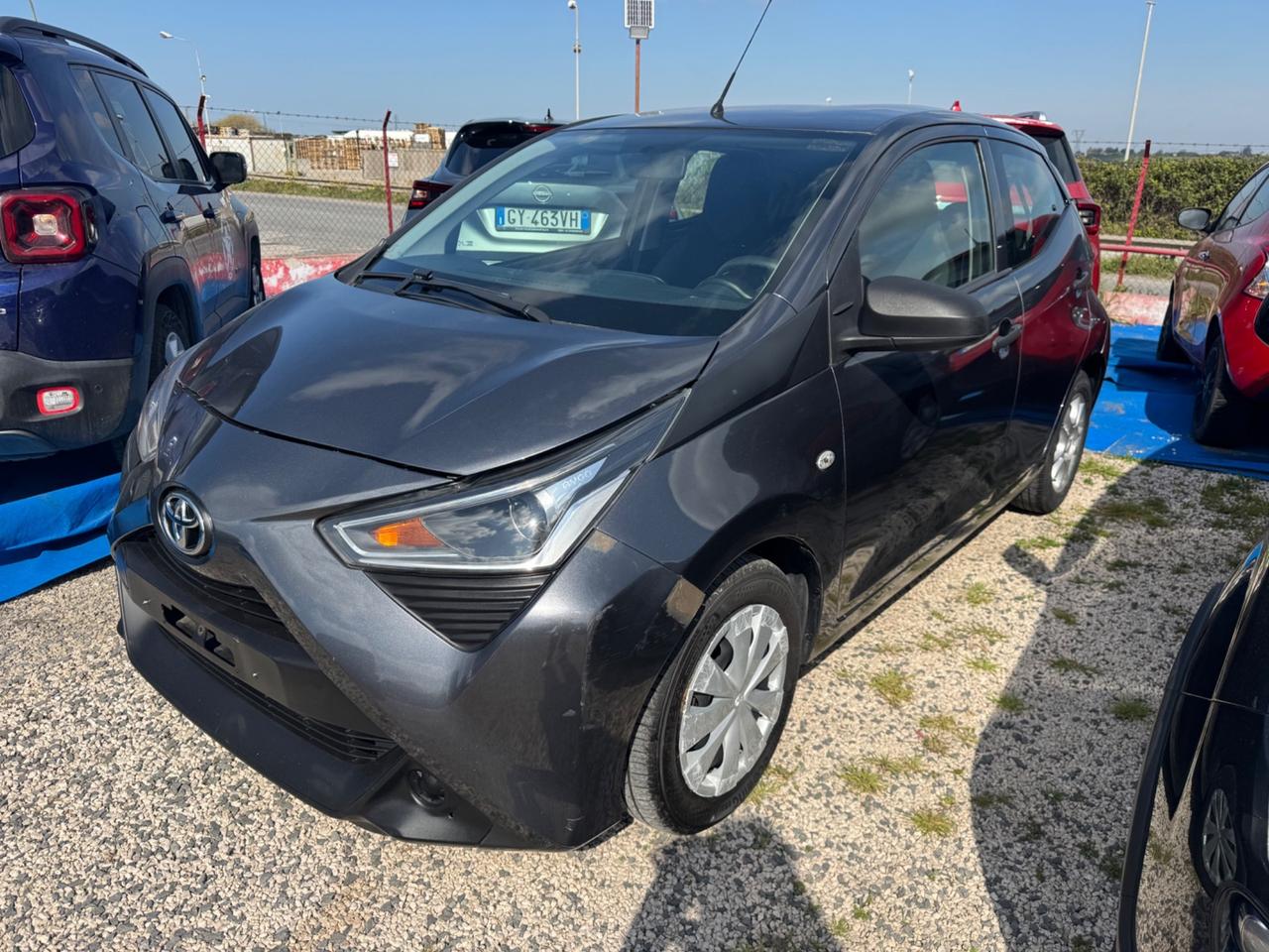 Toyota Aygo Connect 1.0 VVT-i 72 CV 5 porte x-fun