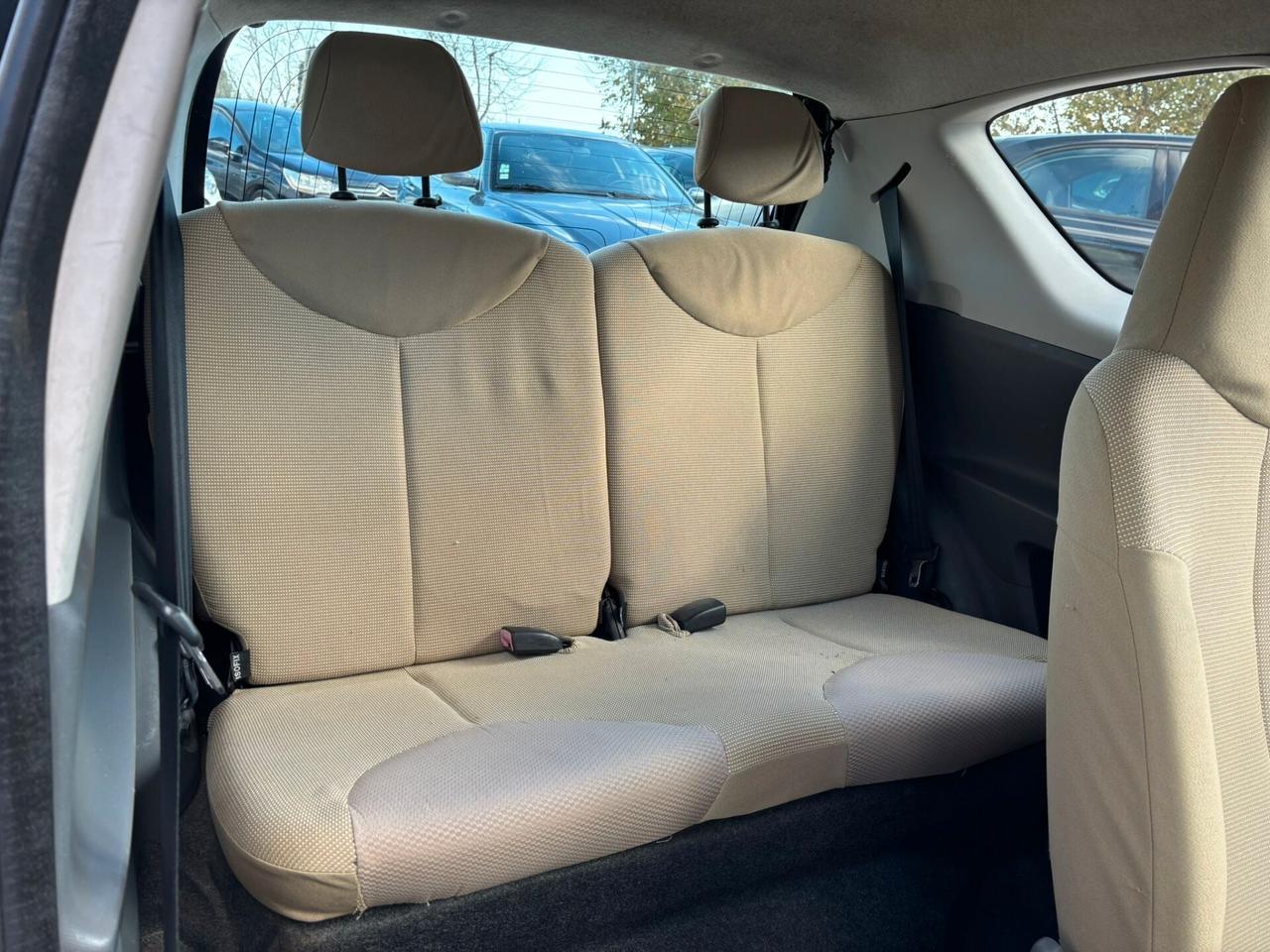 PEUGEOT 107 1.0 B - 2008