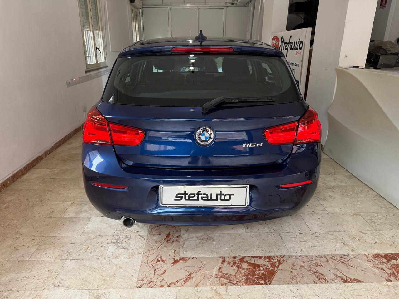 Bmw 116d 5p. Business (OK NEOPAT)