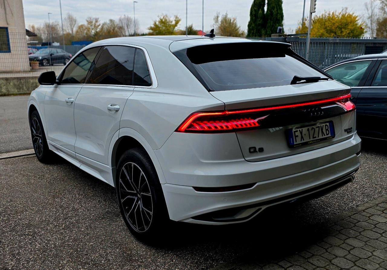 Audi Q8 50 TDI 286 CV quattro tiptronic Sport IVA ESPOSTA