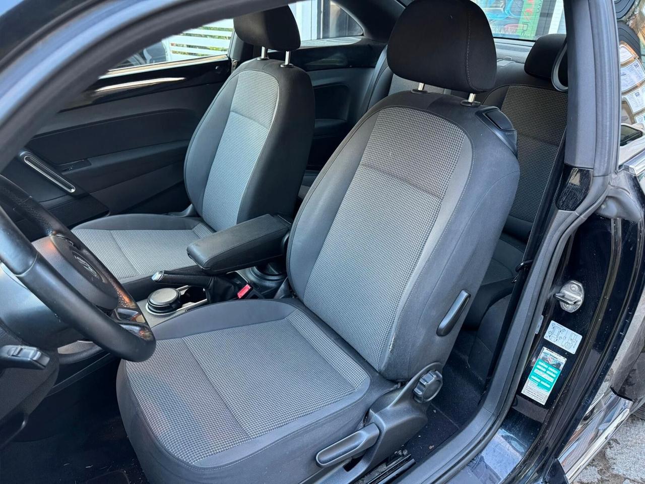 VW MAGGIOLINO 1.6 TDI DESING 105cv NEOPATENTATI