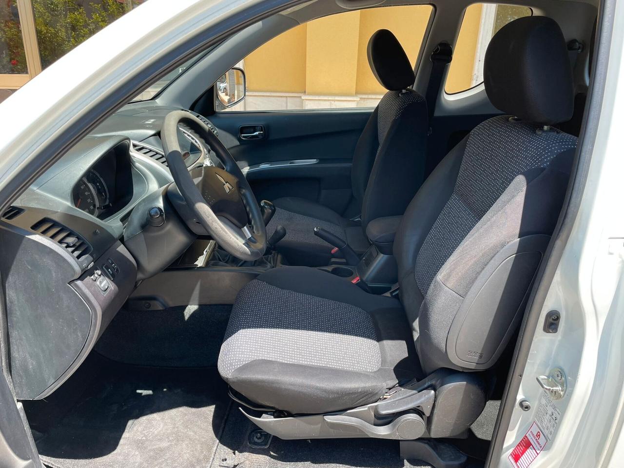 Mitsubishi L200 2.5 DID Intense 4X4 SINGLE CAB 4 Posti Con Cassone