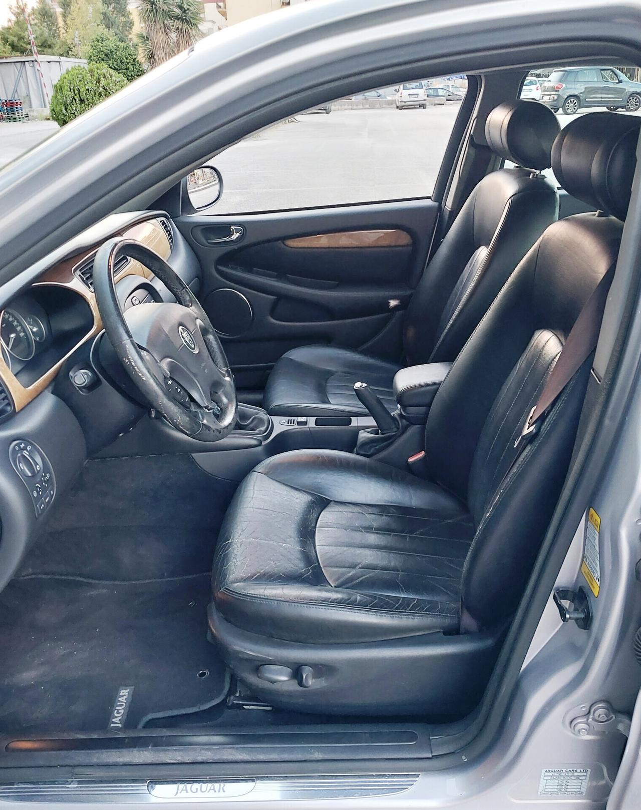 JAGUAR X-TYPE 2.5 4X4 GPL 08/2001