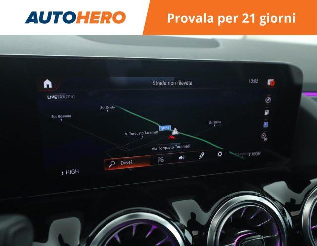 MERCEDES-BENZ GLA 200 Automatic Premium