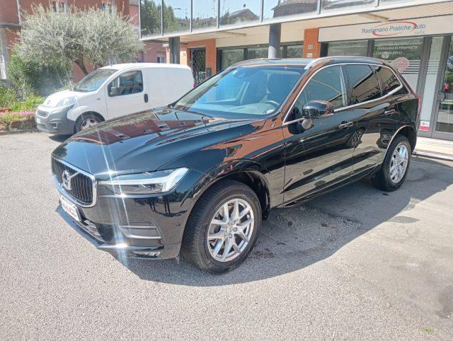 VOLVO XC60 B4 (d) Geartronic Momentum HYBRID/DIESEL
