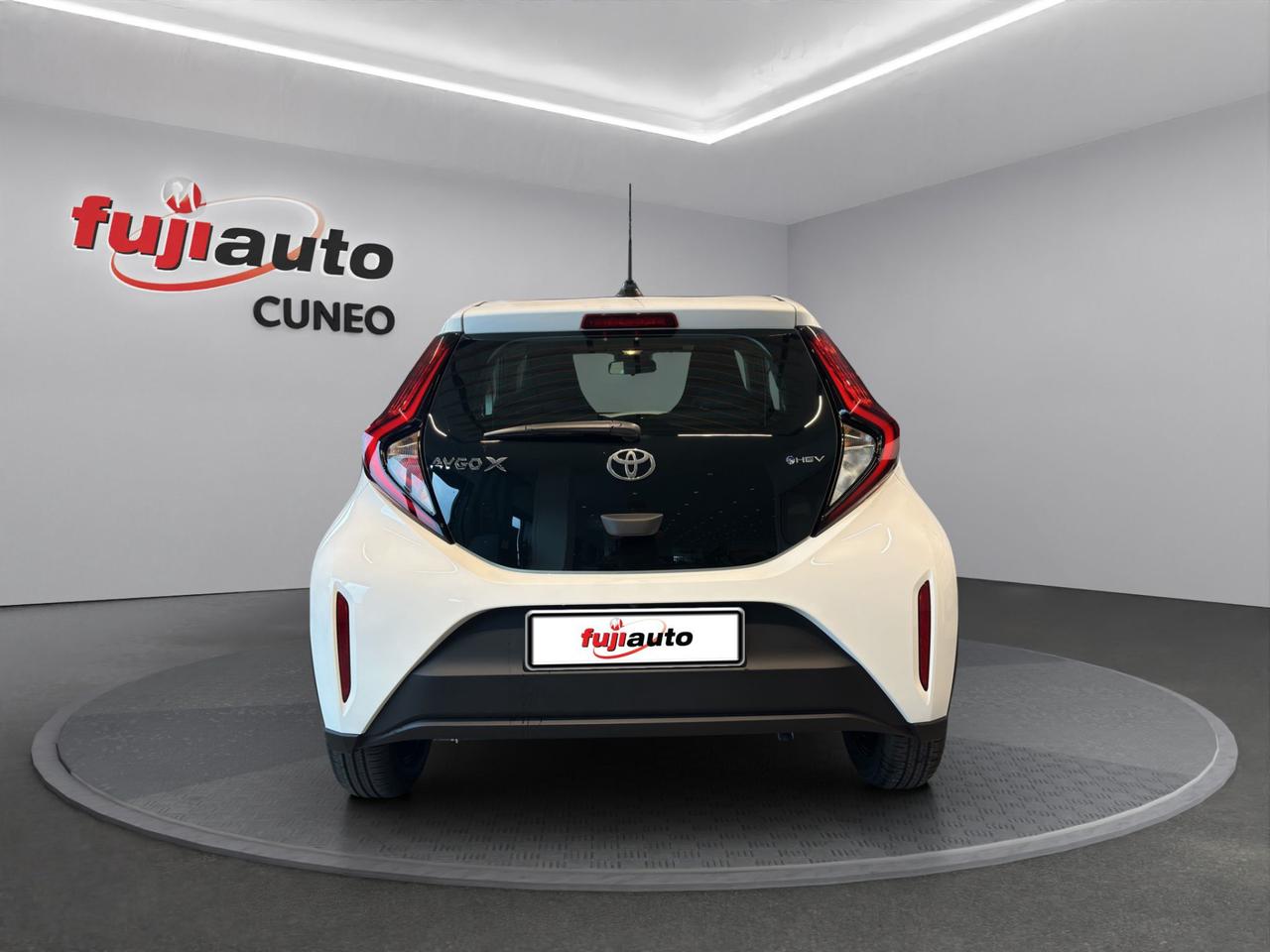 Toyota Aygo X 1.5 hybrid e-cvt