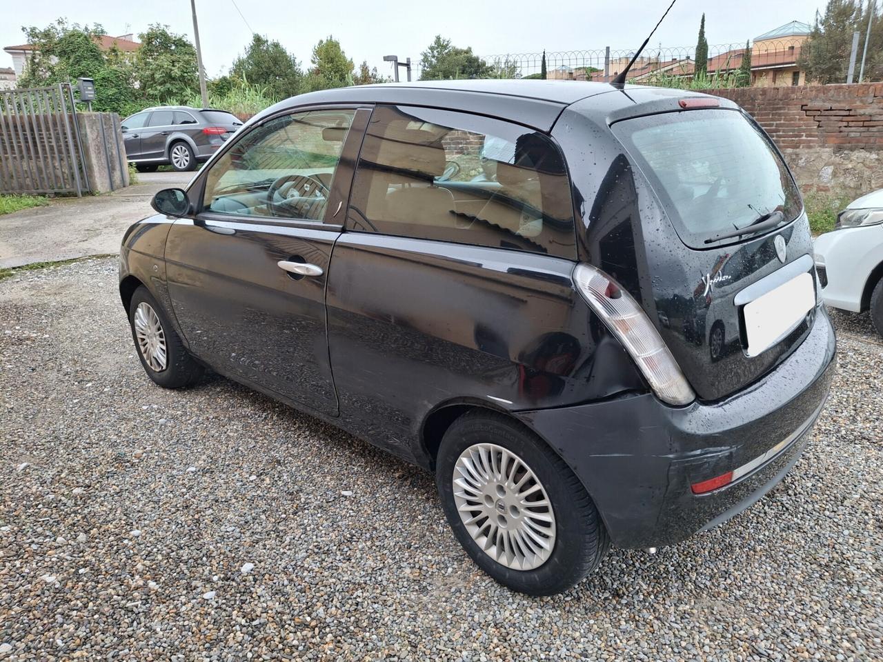 Lancia Ypsilon 1.2 Oro