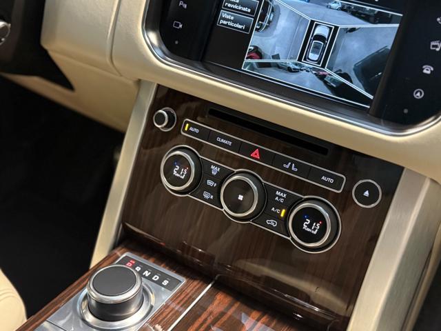 LAND ROVER Range Rover 3.0 TDV6 Autobiography