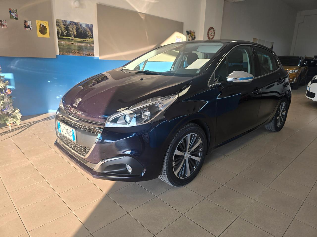 Peugeot 208 PureTech 82 5 porte Allure