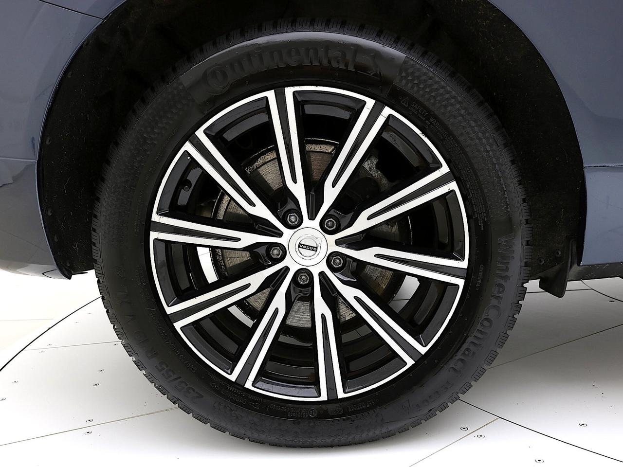 Volvo XC60 B4 AWD Inscription TETTO APRIBILE