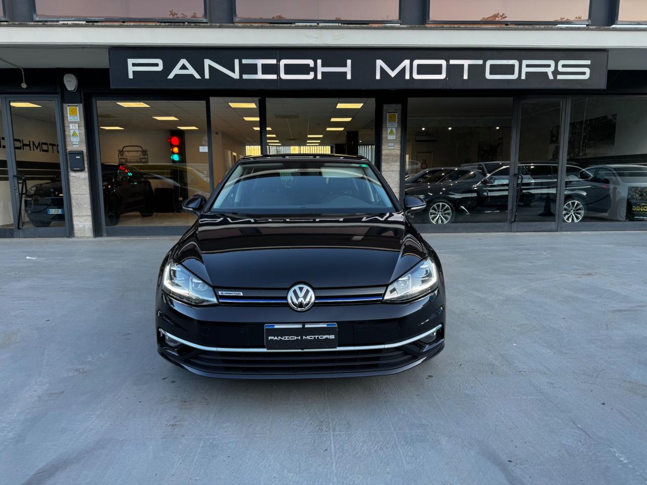 Volkswagen Golf 1.5 TGI DSG 5p. HIGHLINE BlueMotion Technology