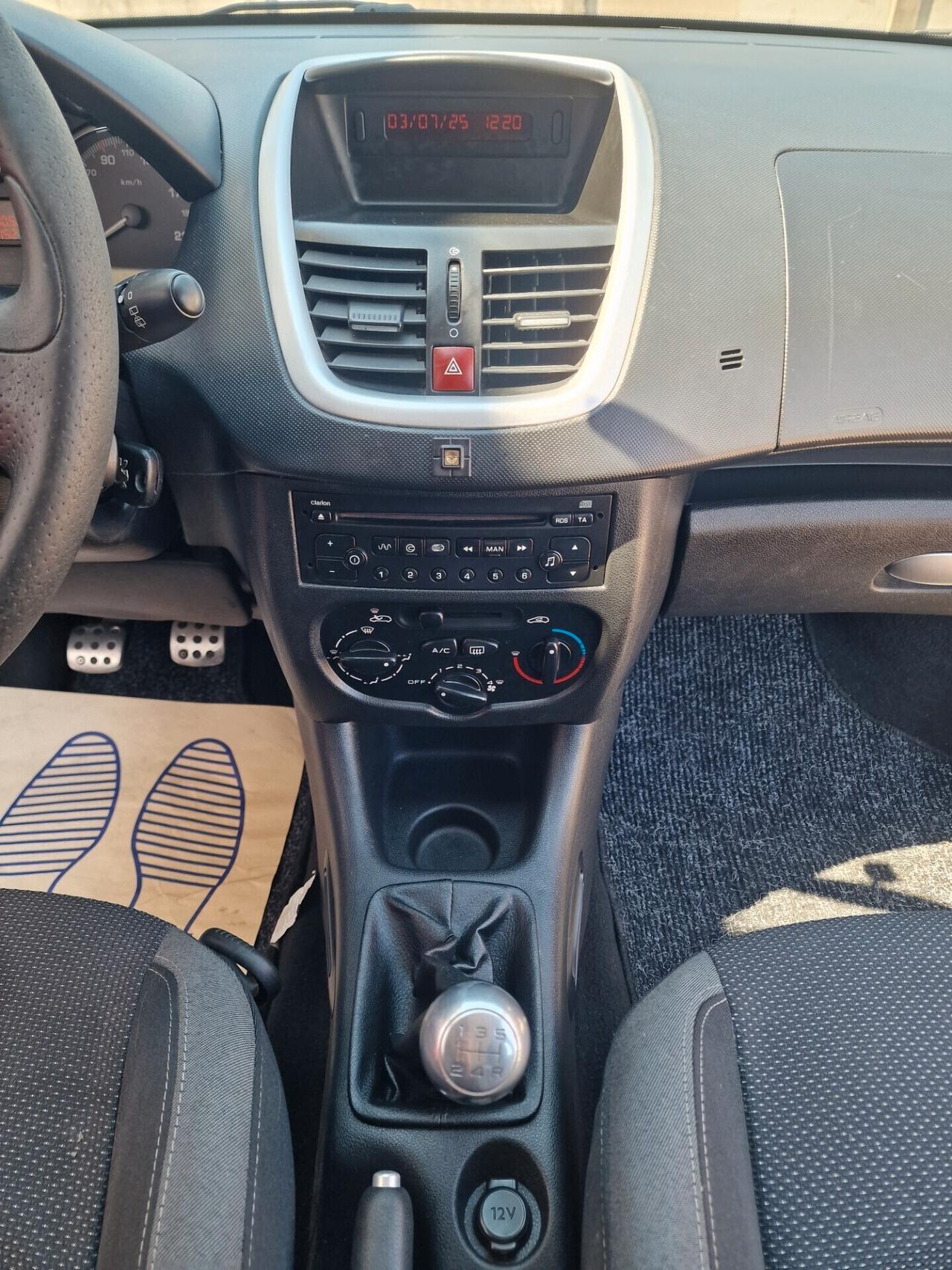 Peugeot 206 Plus 1.1 60CV 5p. distribuzione ok.