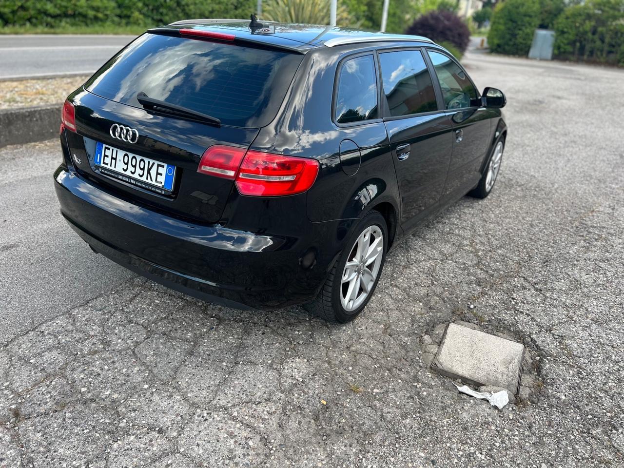Audi A3 SPB 1.6 TDI 105 CV CR Ambition