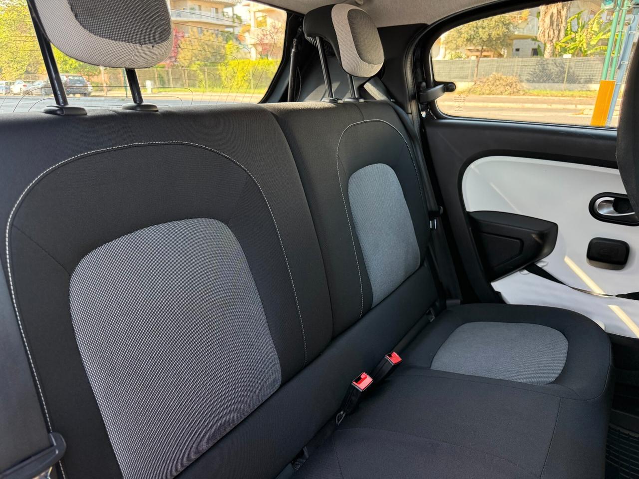 Renault Twingo SCe Intens Limited