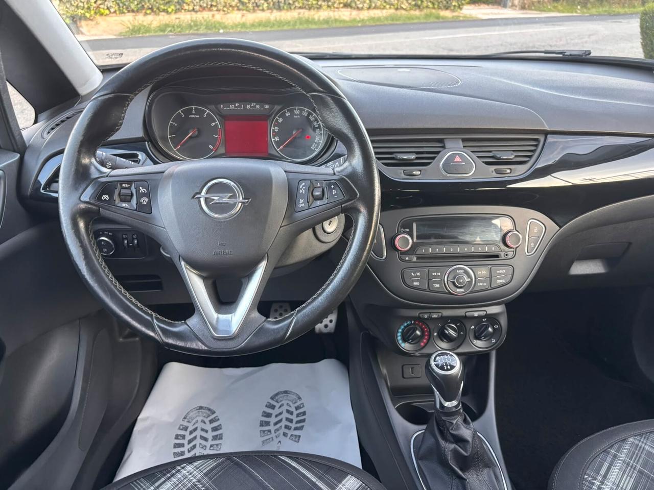 Opel Corsa 1.2 5 porte Innovation