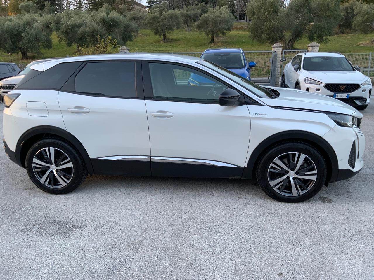 Peugeot 3008 Hybrid4 300 e-EAT8 Allure Pack