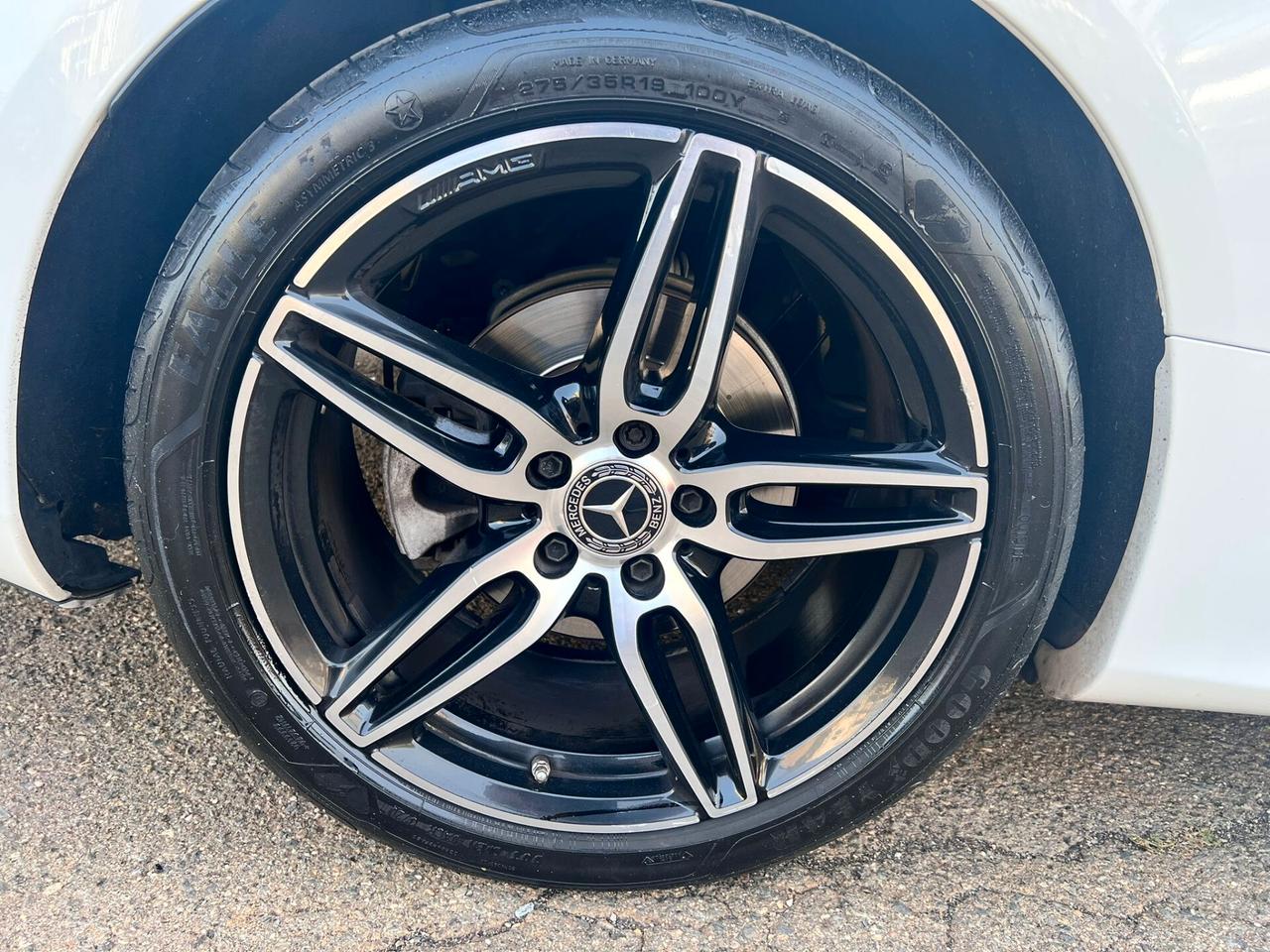 Mercedes-benz E 220 d Coupé Premium