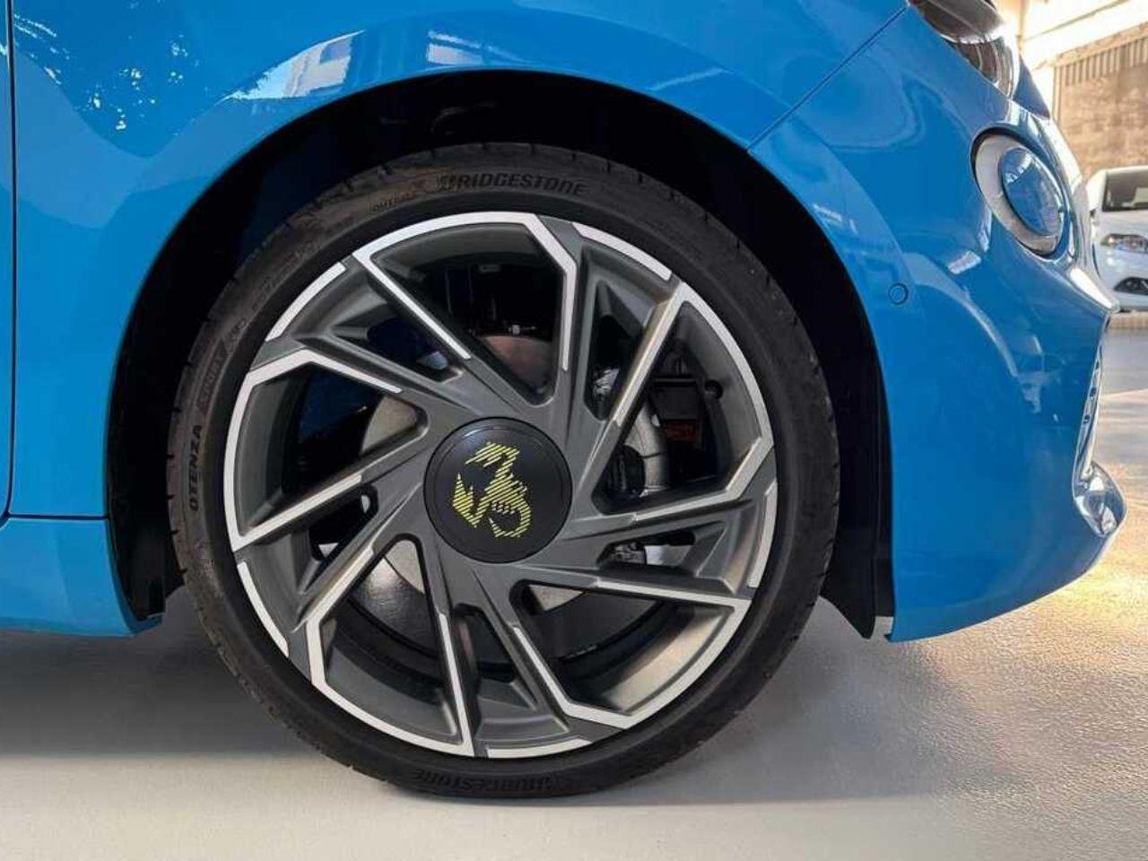 ABARTH 500e - 500e 42 kWh Turismo