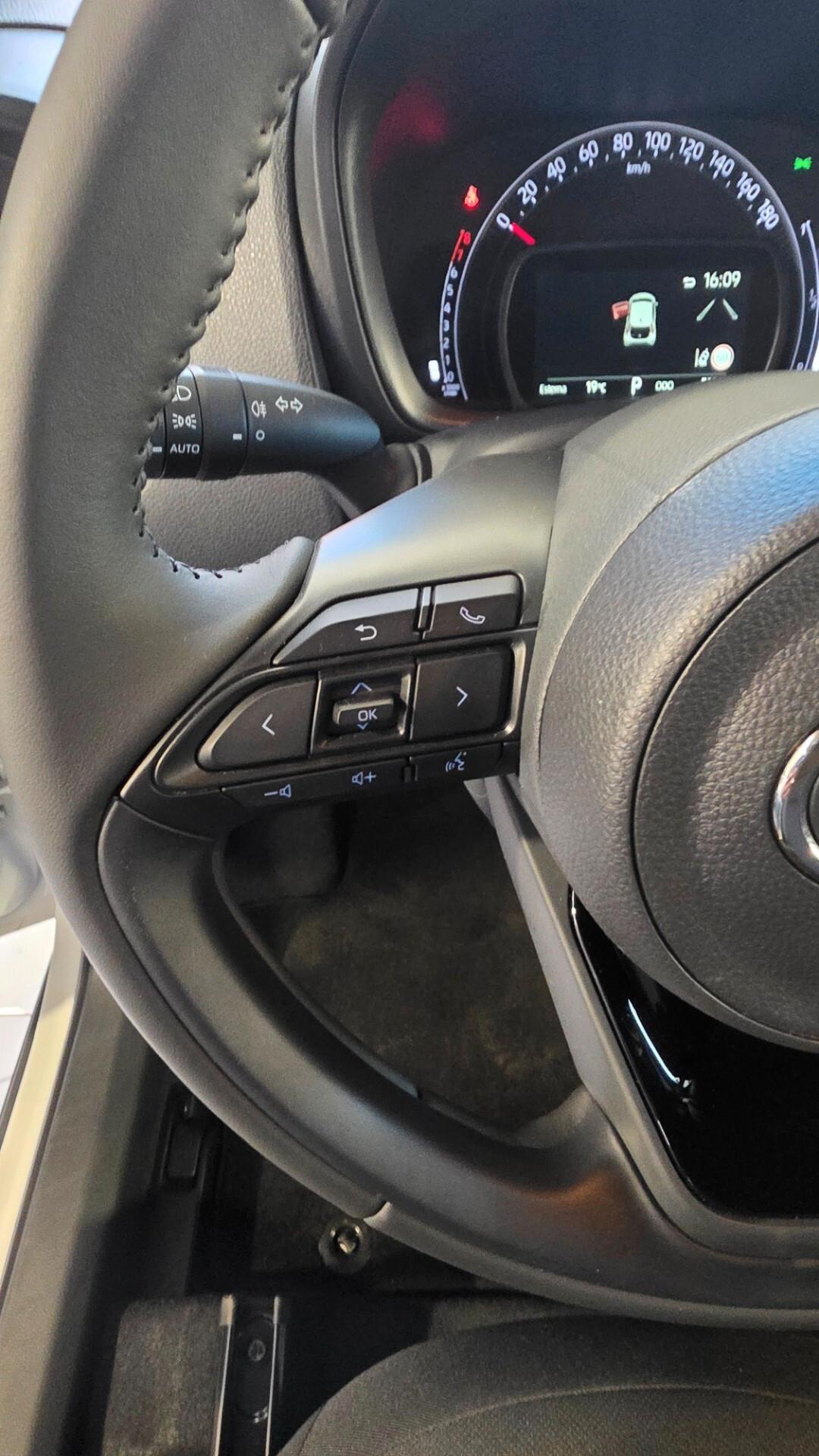 Toyota Aygo X 1.0 VVT-i 72 CV 5 porte JBL Special Edition