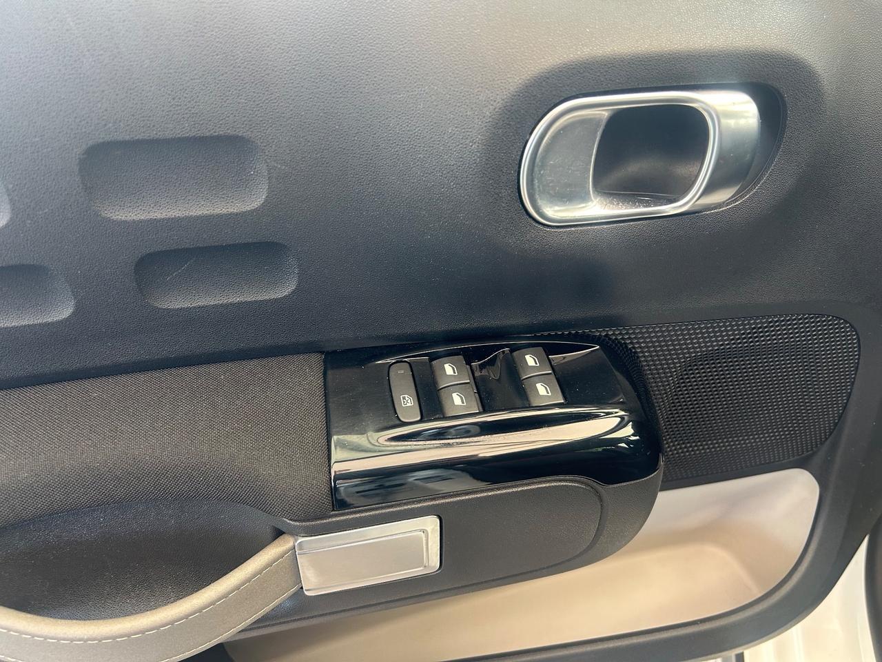 Citroen C3 1.2 GPL PureTech Shine FULL