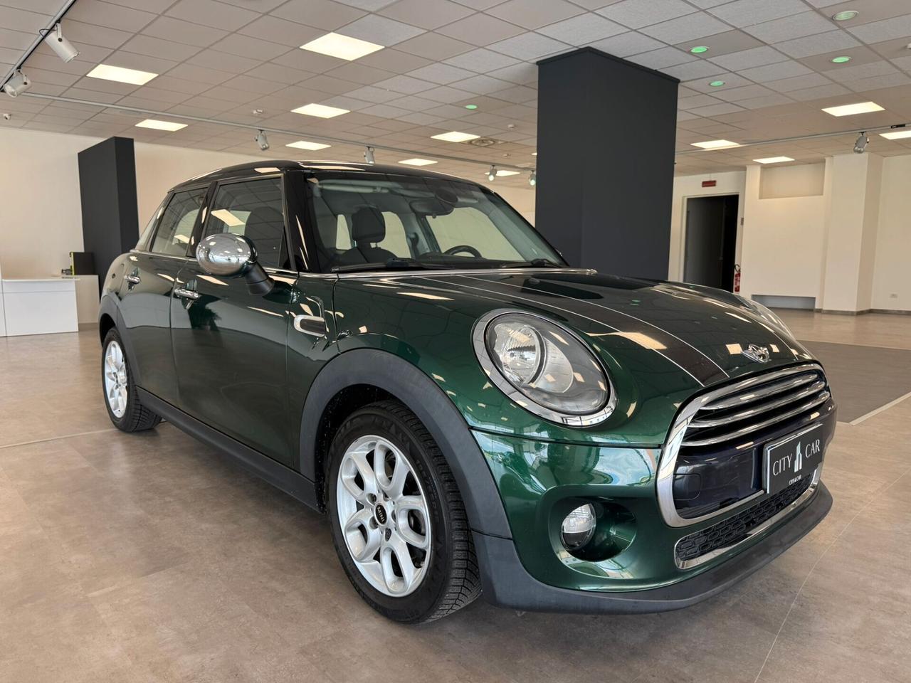 Mini 1.5 Cooper D Business XL 5 porte