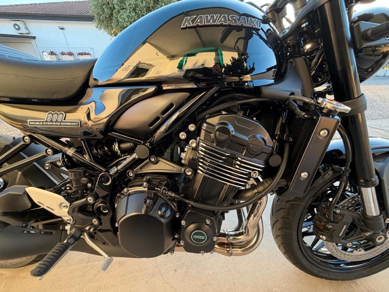 Kawasaki Z 900 RS Black ball edition