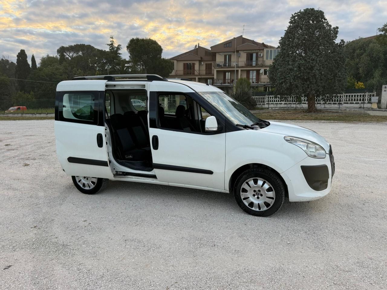 Fiat Doblò 5posti Natural Power UNIPRO Neopatentati