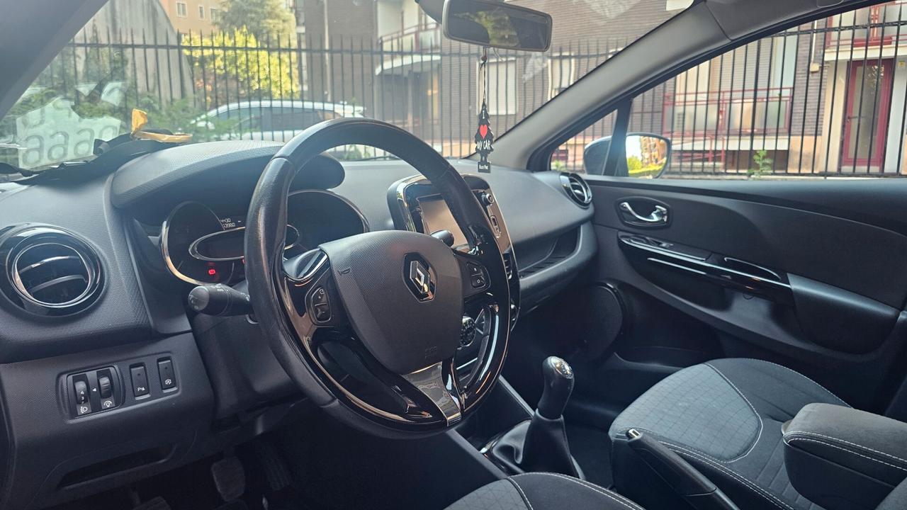 Renault Clio Sporter 0.9 TCe 12V 90CV Costume National
