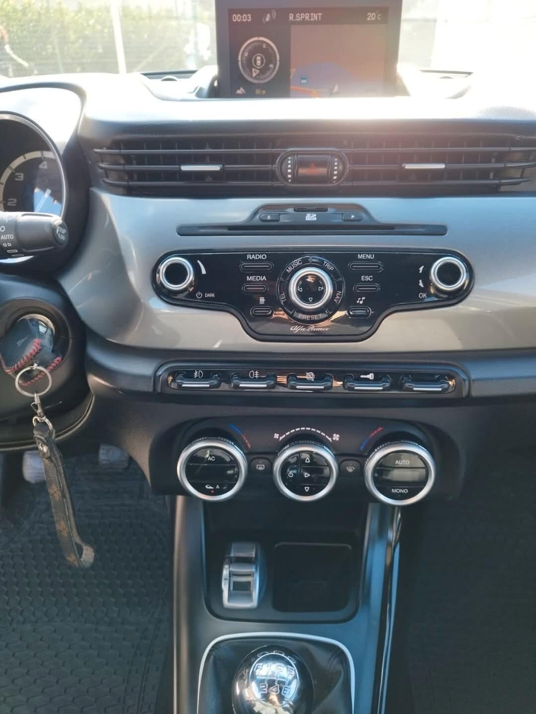 Alfa Romeo Giulietta 1.6 JTDm-2 105 CV Exclusive