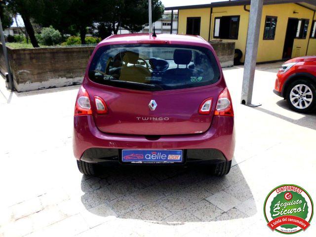 RENAULT Twingo 1.2 16V Live