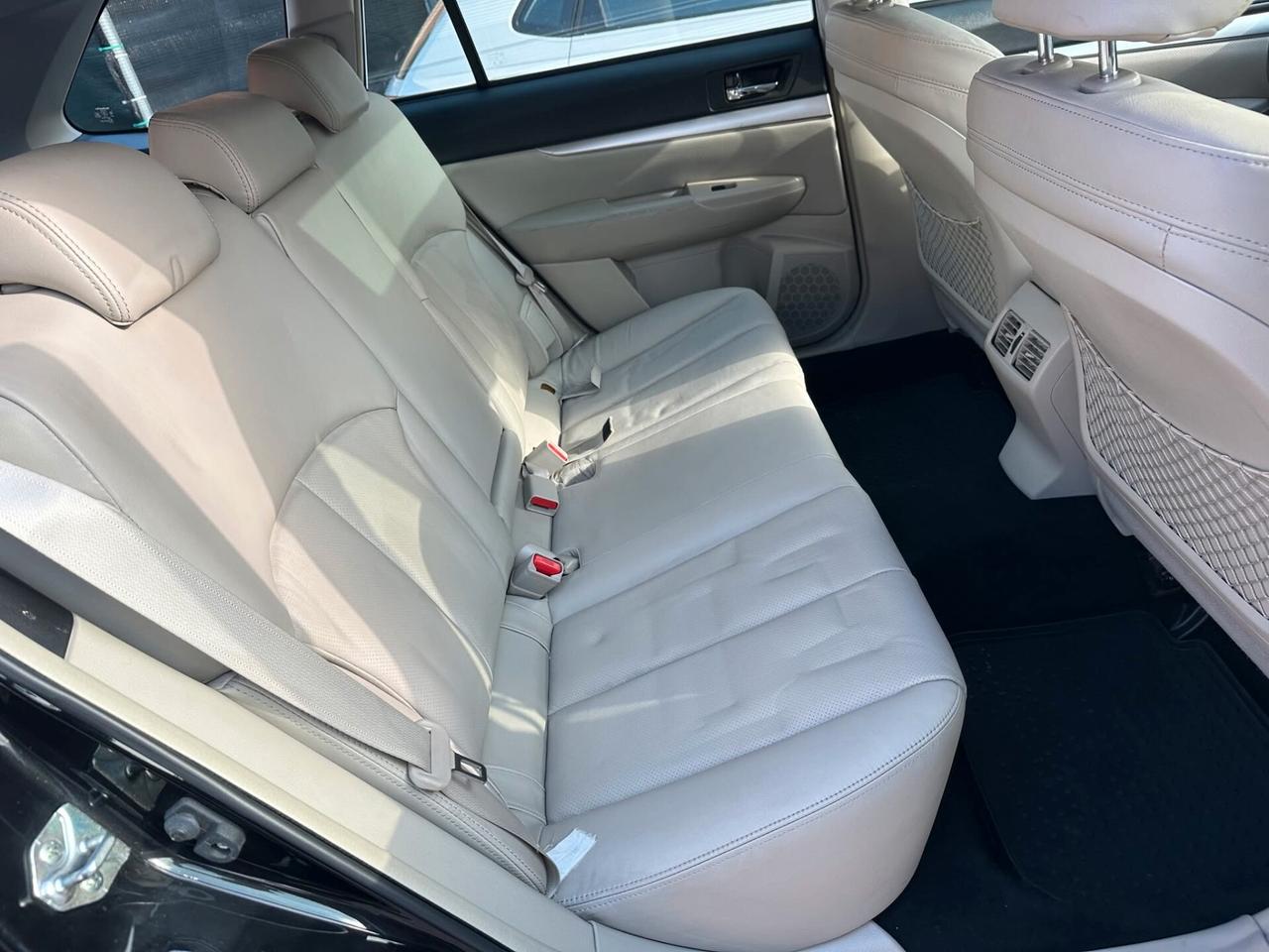 Subaru OUTBACK 2.5i Bi-Fuel Trend Limited