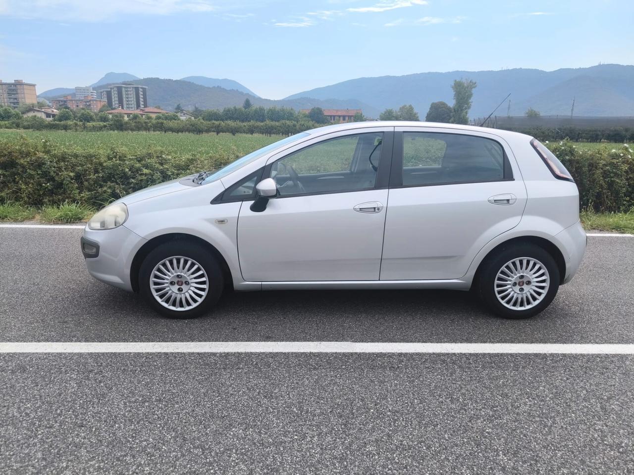 FIAT PUNTO EVO 1.2 5 DYNAMIC "OK NEOPATENTATI"