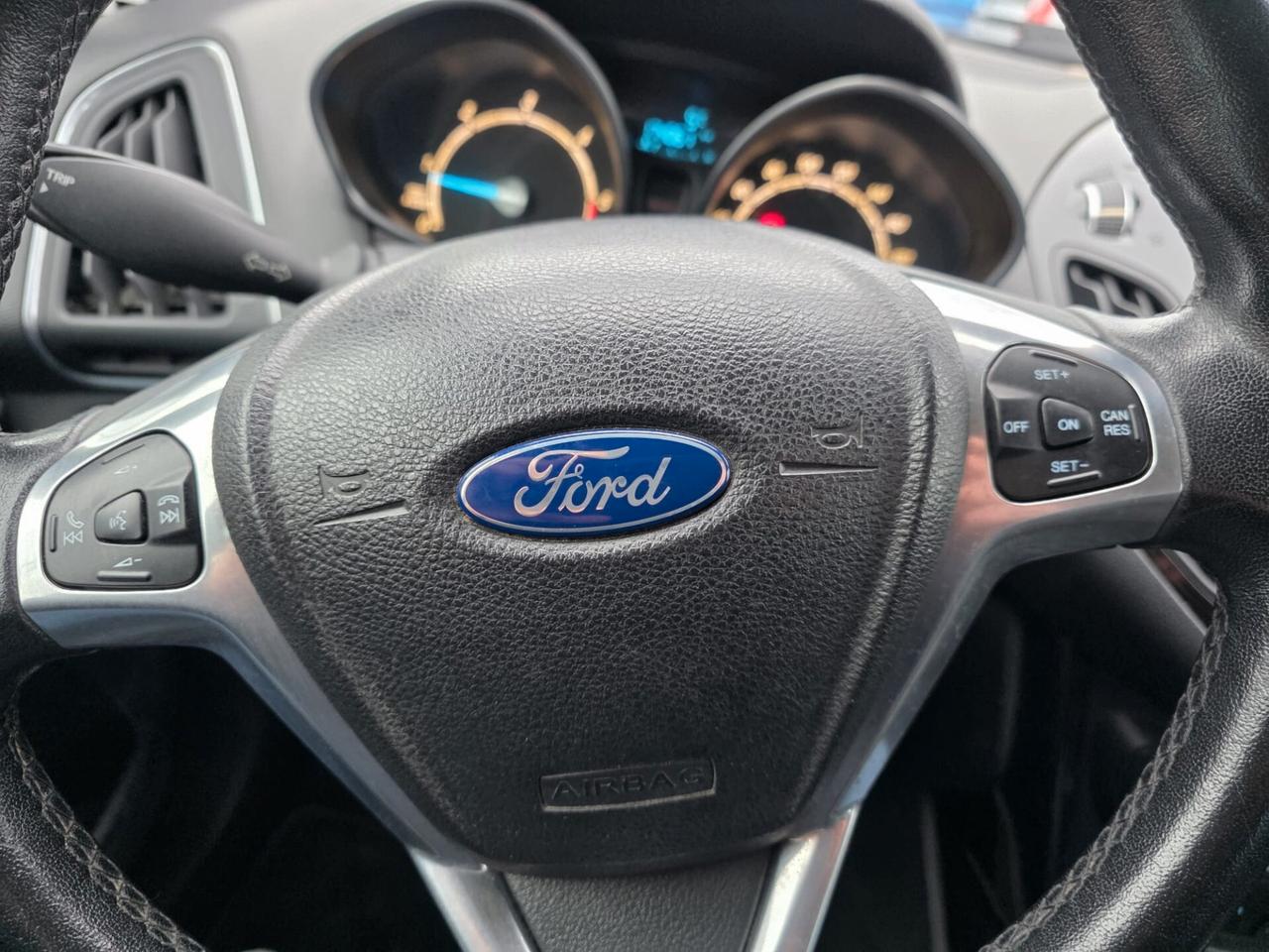 Ford B-Max 1.5 TDCi 75 CV Business Titanium