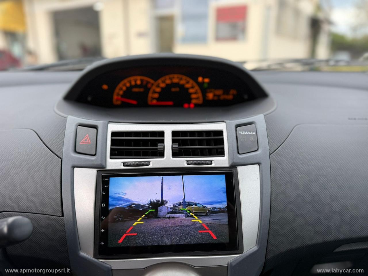 TOYOTA Yaris 1.0 5p. Sol GPL