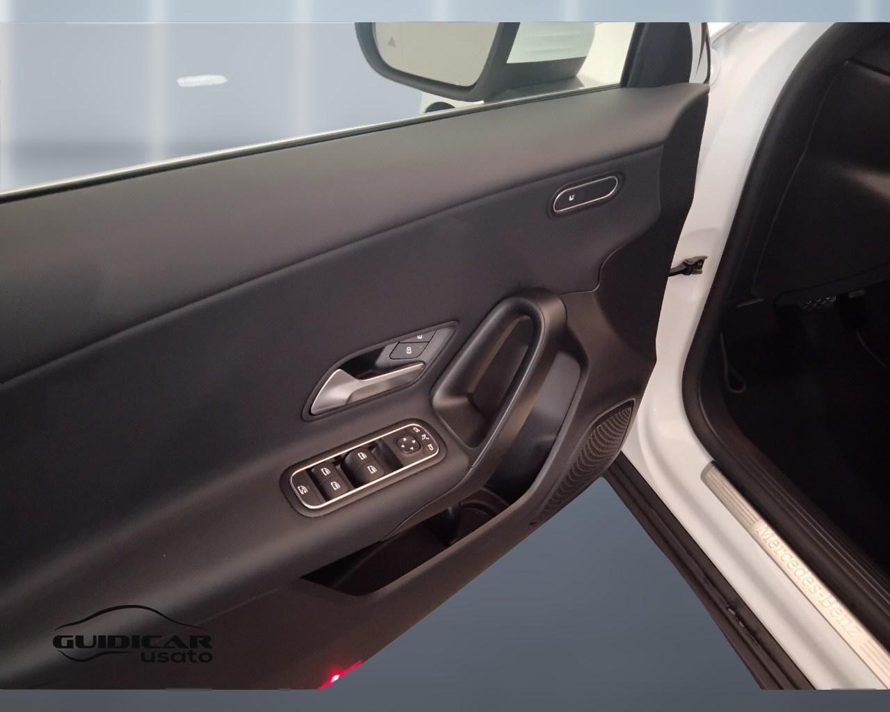 Mercedes-Benz Classe A - W177 2023 - A 180 d Advanced auto