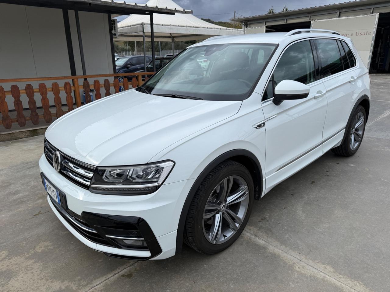 Volkswagen Tiguan 1.6 TDI 116cv R LINE