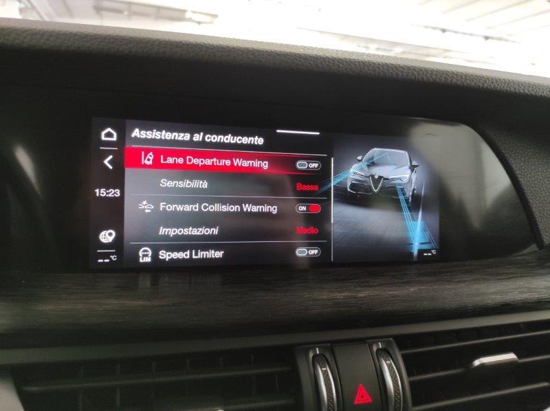 ALFA ROMEO Stelvio - Stelvio 2.2 Turbodiesel 160 CV AT8 RWD Business