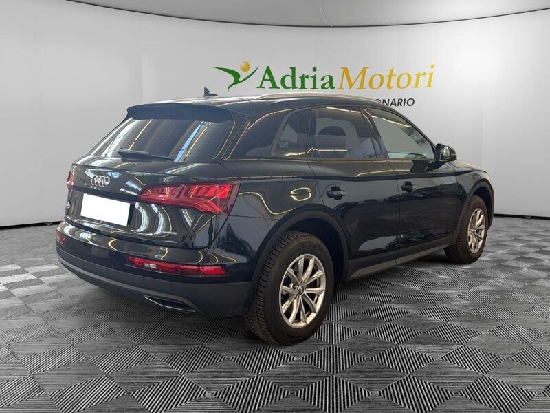 Audi Q5 35 TDI Business quattro S tronic