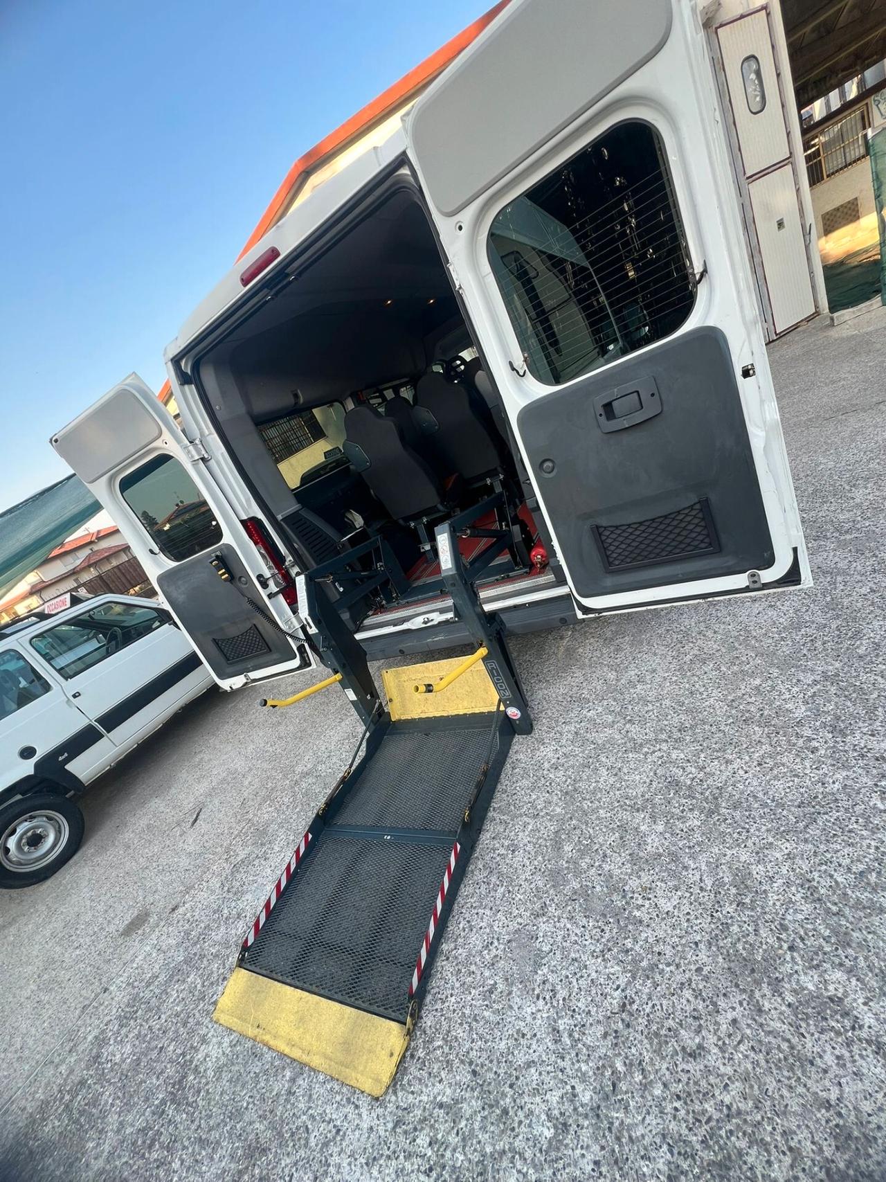 Fiat Ducato 35 2.3 MJT PLM-TA Vetrato Maxi 9 posti +PEDANA ELETTRICA POST