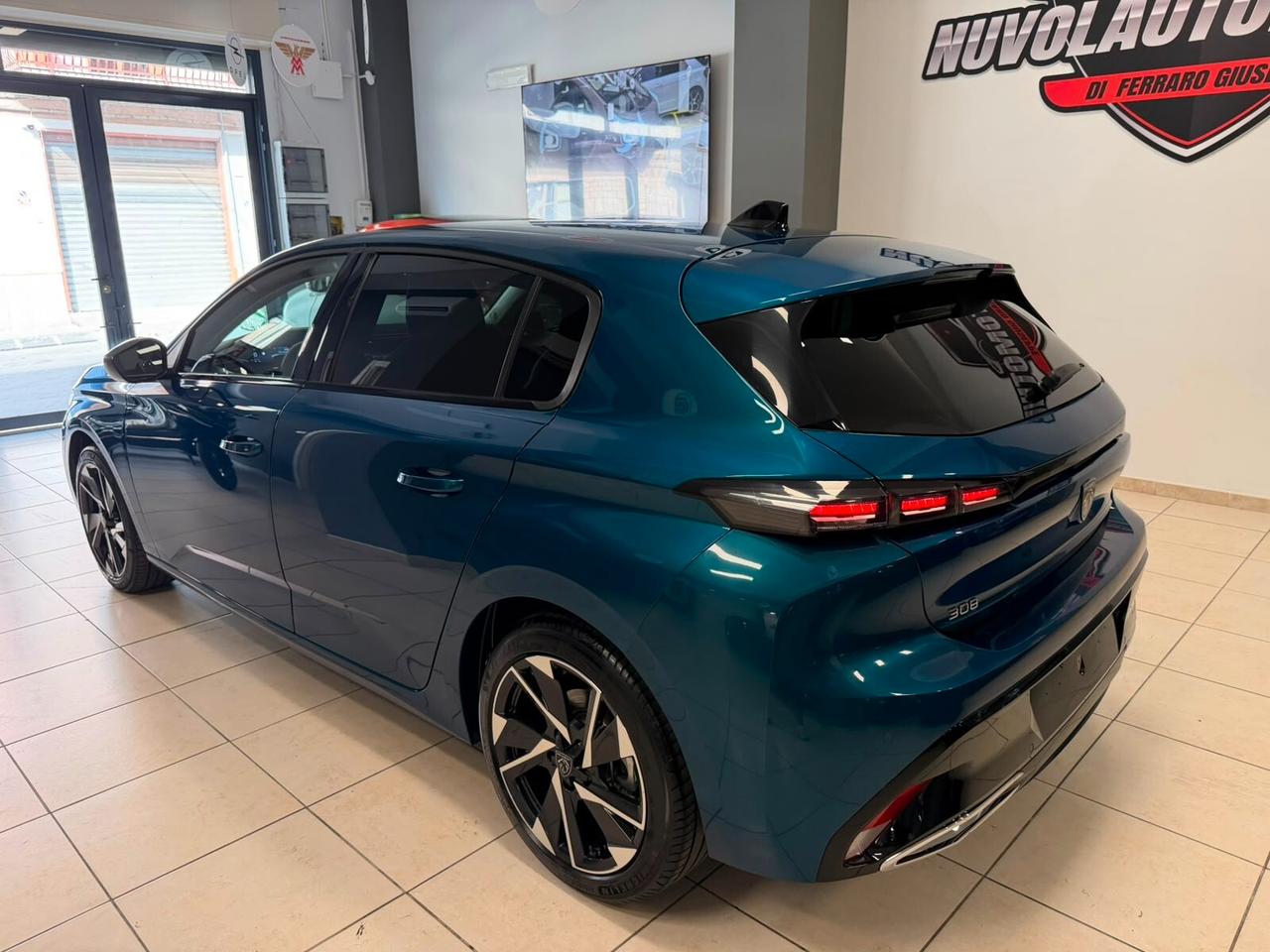 Peugeot 308 PureTech Turbo 130 S&S Allure rate da 170 € al mese