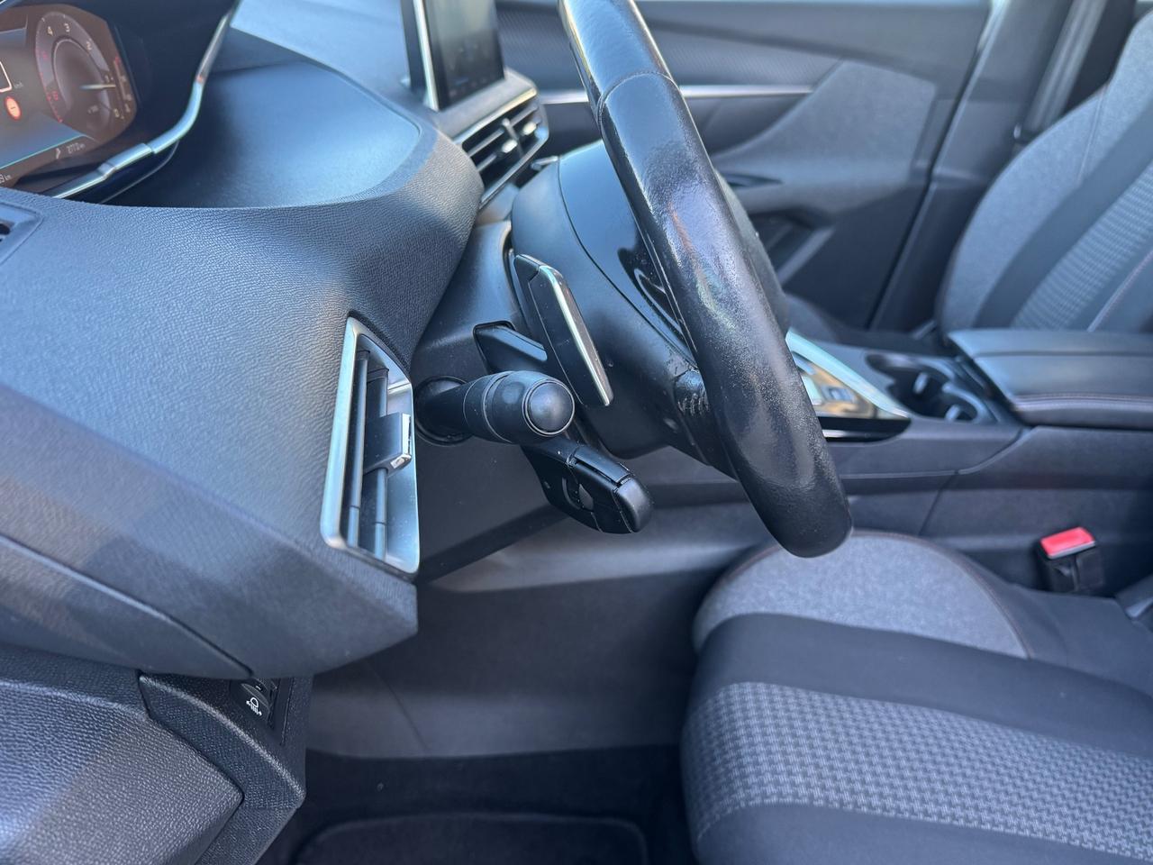 Peugeot 5008 BlueHDi 130 S&S EAT8 Business