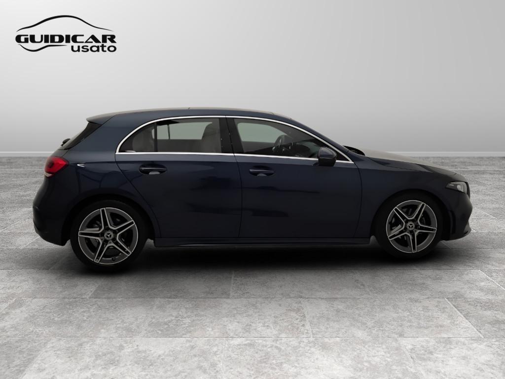 Mercedes-Benz Classe A - W177 2018 - A 200 d Premium Night edition auto