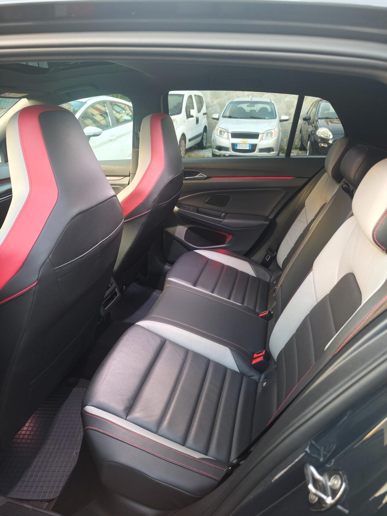 Volkswagen Golf GTI 8 491cv full 21'
